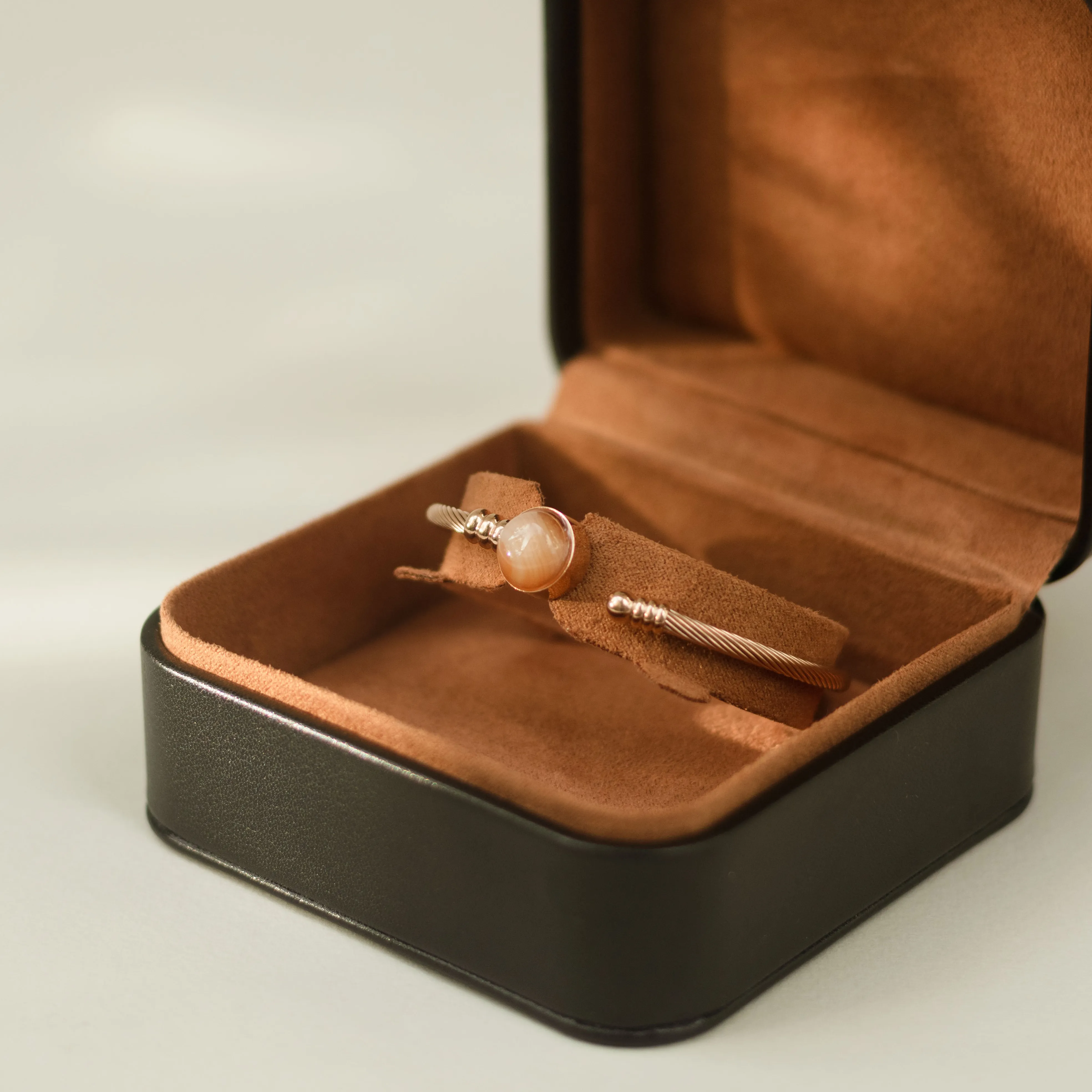 Cuff Gift Box